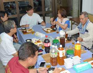新聞屋さんで朝食を「まごころ食堂」　配達員・地域の人に提供