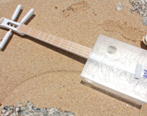 G－SHOCKと沖縄・読谷の楽器工房がコラボ！　三線とウクレレを融合した楽器“サンレレ”を発売