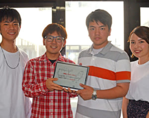 沖縄戦継承　若い担い手　大学生が小中校に出向き講話　「継承はみんなで一緒に学んでいくもの」