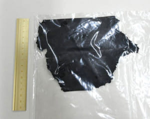 米軍ヘリからの落下物と認める　米海兵隊「人身や財産に脅威与えない」と安全性強調　沖縄県は飛行停止求める