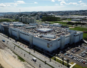 沖縄にパルコがオープン　サンエー、沖縄最大クラスのショッピングモール　開店前から行列