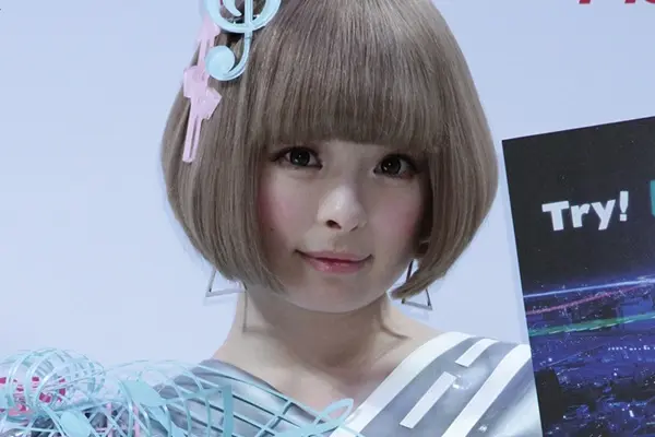 きゃりーぱみゅぱみゅ ホスト初体験 報告に賛否両論 女性自身