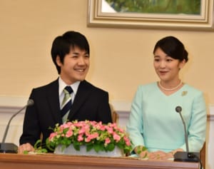 消えた小室さんの名前…秋篠宮さま断念でまさかの婚約復活も