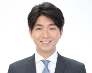 宮崎謙介が初CM出演「投げキッスは女性監督を目掛けて…」