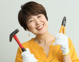 新田恵利さん「車いすの母のために畳を床張りにDIYしました」