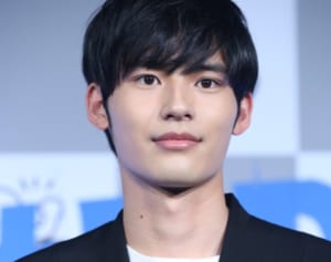 岡田健史 一人暮らし1年も「寂しがっている暇はない」