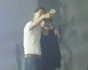 AKIRA“女優妻夫の先輩”TAKAHIROに深夜1時の悩み相談