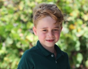 ジョージ王子へのお祝いコメントが無礼!?　メーガン妃に非難