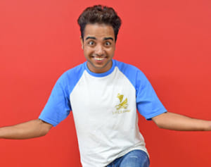 ネパールから沖縄のお笑い界に新風　ラムちゃん　ファミマCM出演、一日警察署長も