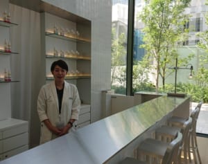 大人気、資生堂の研究所で“自分だけのコスメ”が作れた！