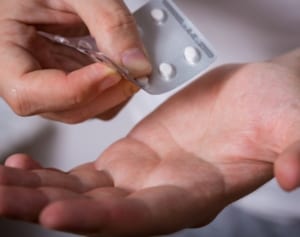 副作用で事故のリスクも…高齢者に睡眠薬“ムダ処方”の実態