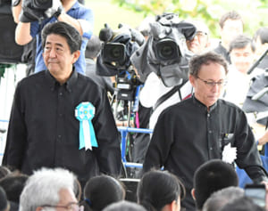 「週刊女性」が沖縄特集　「沖縄」を知らない安倍首相へ　8月13日号　基地、社会構造掘り下げる10ページ