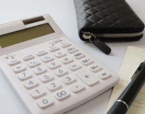 ストレスなく貯めるための「自分費」と「家計財布」のすすめ