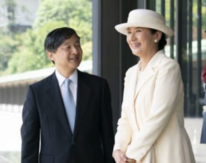 ハンカチ王子とポツリ…雅子さまを救う天皇陛下の親父ギャグ