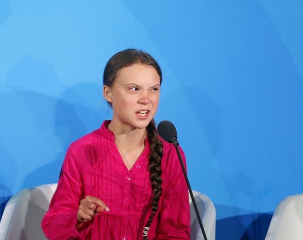 「ぞっとした」環境活動家の16歳少女へのTV司会者発言が炎上