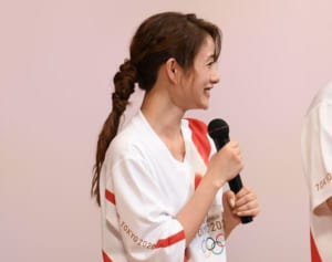 マネしたい！石原さとみのオシャレまとめ髪をプロが分析