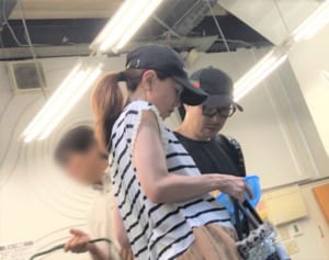 NANA 43歳初産支える夫の献身　産婦人科や買い物にも同伴