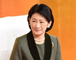 美智子さま 退院直後の夕食会参加は「眞子さまへの心配」か