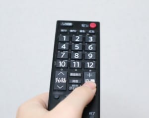 リモコン操作が困難になると黄色信号「認知症」の初期兆候