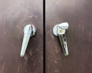 ひきこもる主婦の実態　内閣府試算の14万人は「氷山の一角」