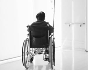 介護のストレスで人に会うのが嫌に　様々な主婦のひきこもり