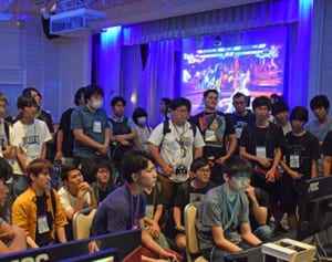 eスポーツ大会にビーチパーティー　国内最大級の格闘ゲーム祭典