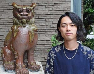 「東京育ち。でもアイデンティティは沖縄」 世界で活躍するバンドマン、秋山信樹が語る沖縄への想い