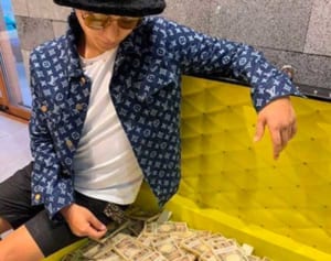 100人に100万円！　沖縄出身のアパレル社長が1億円チャレンジ