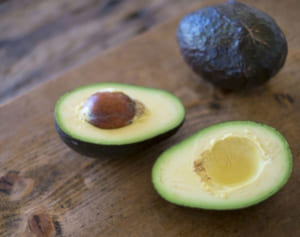 アボカド、キウイは「ストレス撃退効果」を持つ!?医師が解説