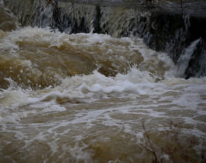 続く豪雨、なぜ日本は“水害”起きる？専門家が地形リスク指摘