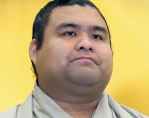 歌上手すぎる高安 結婚で続出、婚約者とデュエット求める声