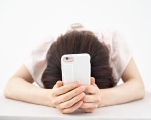 25％の商品に怪しいレビューが!?　通販サイトの「サクラ」実態