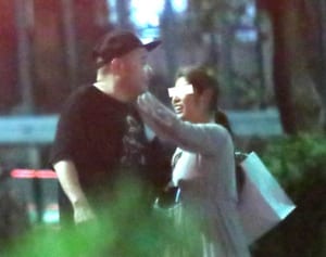 内山信二　婚約者と初2ショット！「イタ飯デート」で爆食の夜