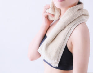 1週間4分を続けて体脂肪3％減！女性のための「HIIT」メニュー