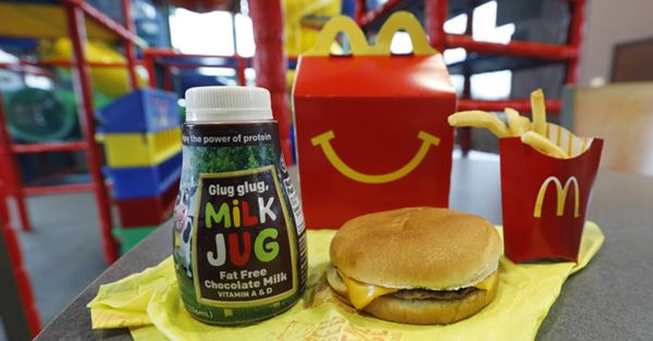 5歳児の「ハッピーセットひとつください」通報に警官が急行
