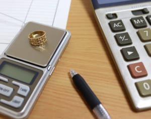 つぶれた指輪も壊れたバックルも！自宅の“埋蔵金”を売却せよ