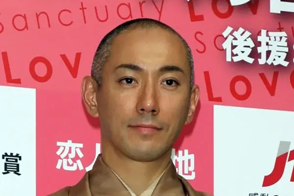 三浦春馬さん 夢見ていた結婚…海老蔵会見に「いつか自分も」 | 女性自身