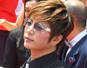 GACKTが首里城再建に特別グッズ販売　「沖縄を愛するボクにとっても思い入れがある場所」　HYもツアーで寄付募る