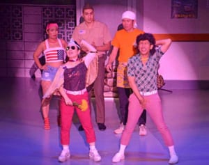 沖縄の旧盆愉快に　川ちゃんにゴリセクシー、あの世からのオカアがドタバタ劇　会場は爆笑の渦に　新喜劇ツアー「オジーオズお盆～ん！」