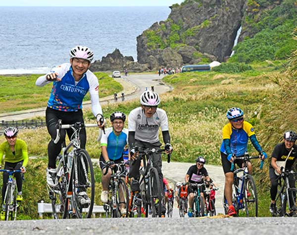 絶景！島の人も優しい！　サイクリングイベント「シュガーライド久米島」で島の魅力を味わう