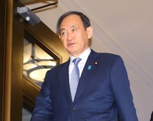 菅長官「反社定義ない」全国企業あ然とさせたトンデモ言い訳