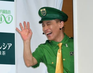 柳沢慎吾の一人シャイニングが大好評「再現度が異常に高い」