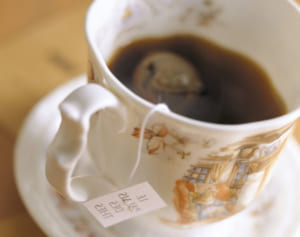 インフル新対策術、紅茶を「ティーバッグ×100度のお湯」で