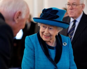 「エリザベス女王、崩御」の悪質デマが世界中を席巻