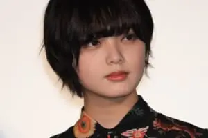 欅坂46平手友梨奈 2年ぶり紅白も満身創痍のリハに心配の声 | 女性自身