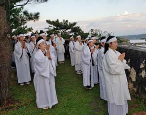 再建祈り古謡唱え　クェーナ保存会　首里城公園内で披露