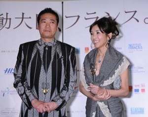 故・川島なお美さん 愛犬が天国へ…夫・鎧塚氏が葬儀を涙で報告