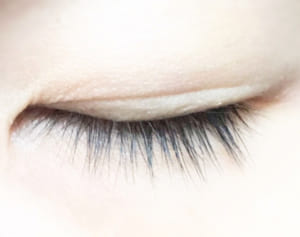 目の不調の起因点「眼窩骨」、美容効果も期待できる「セルフ矯正術」