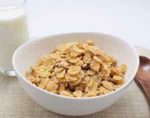 ミルクボーイのM-1優勝に余波続々 ケロッグや和菓子店も反応