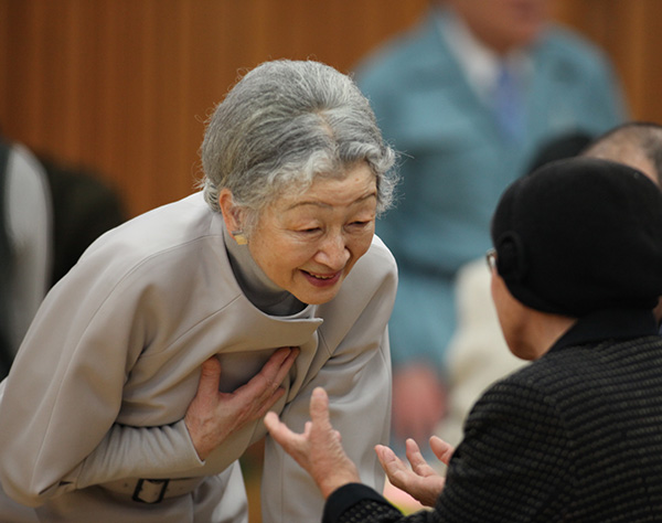 生前退位は画期的…美智子さまお支えになった新しい皇室の形